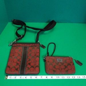 Authentic Signature Coach Crossbody w/Wristlet